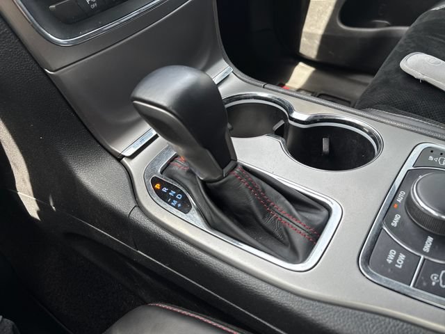 Used 2017 Jeep Grand Cherokee Trailhawk AWD/4WD image 21