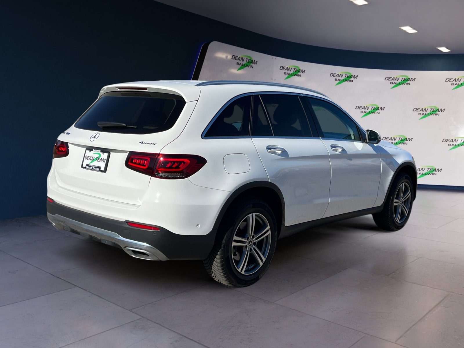Used 2022 Mercedes-Benz GLC 300 4MATIC image 9
