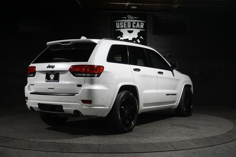 Used 2017 Jeep Grand Cherokee Overland w/ Jeep Active Safety Group image 6