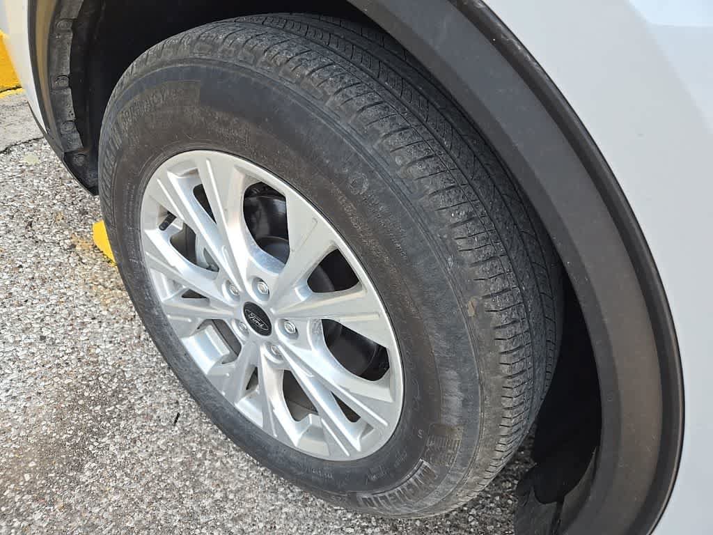 Used 2025 Ford Escape Active FWD image 6