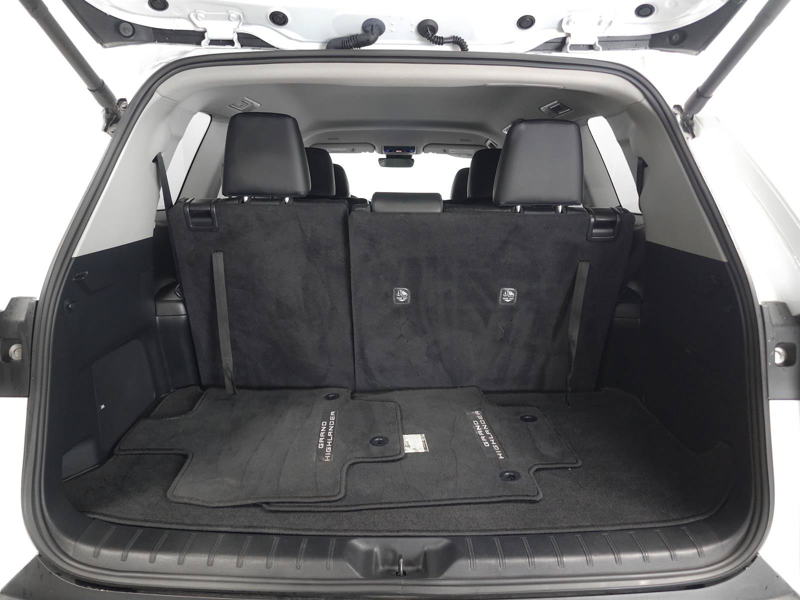 Certified 2024 Toyota Grand Highlander AWD image 11
