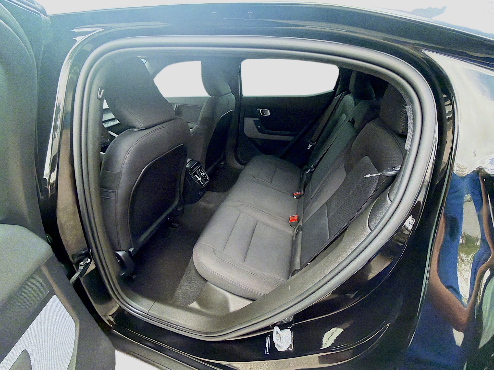 Used 2022 Polestar Polestar 2 FWD image 25
