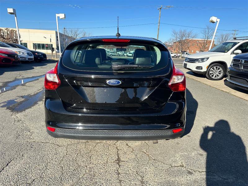 Used 2014 Ford Focus SE w/ Equipment Group 201A image 6