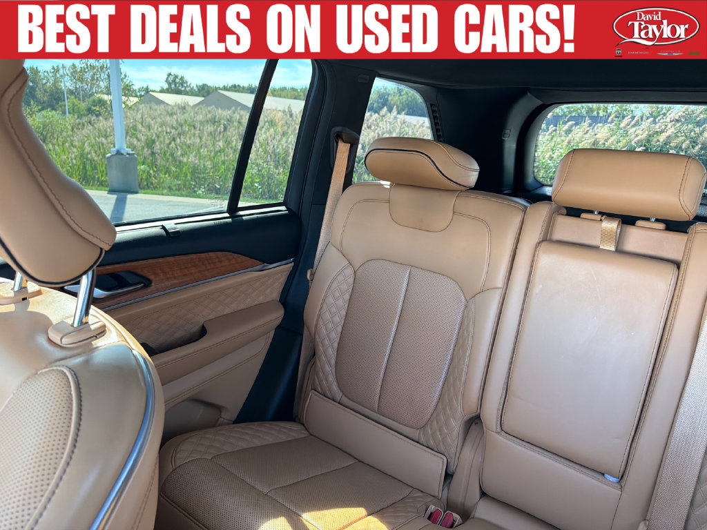 Used 2022 Jeep Grand Cherokee Summit AWD/4WD image 17