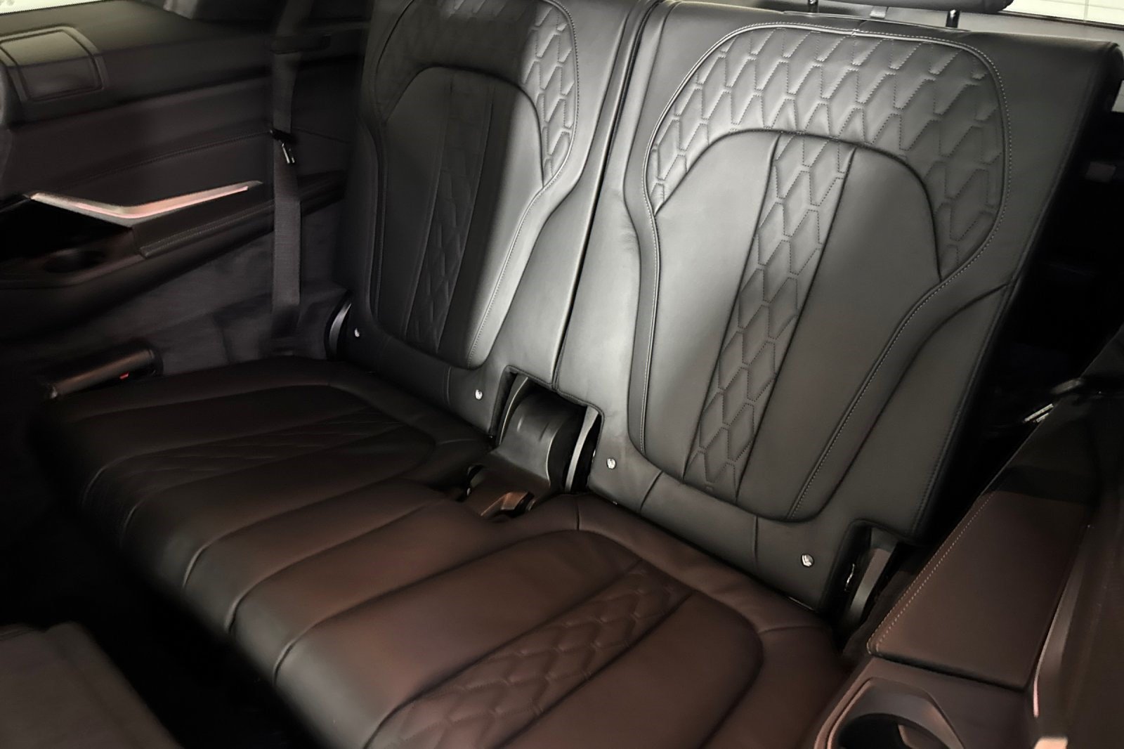 New 2026 BMW ALPINA XB7 AWD/4WD image 24