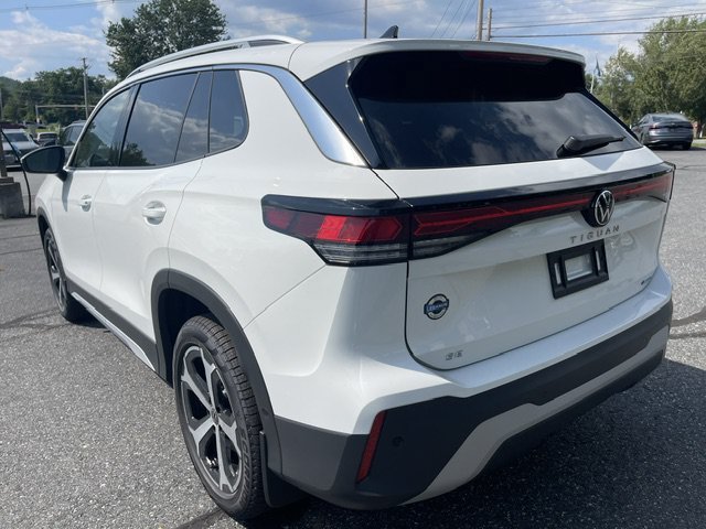 New 2026 Volkswagen Tiguan SE AWD/4WD image 3