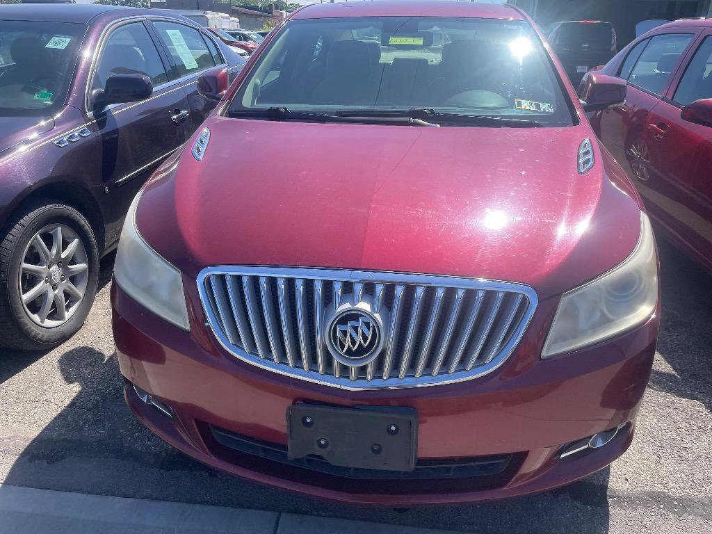 Used 2011 Buick LaCrosse CXL w/ Driver Confidence Package AWD/4WD image 2