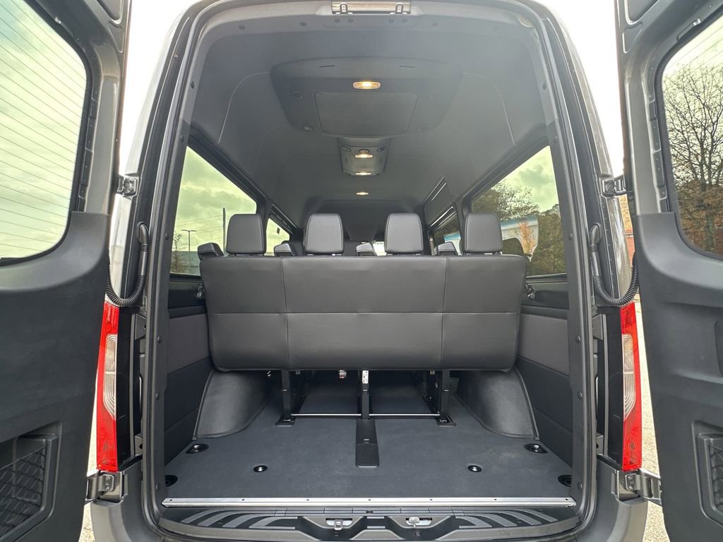 Used 2019 Mercedes-Benz Sprinter 2500 image 22