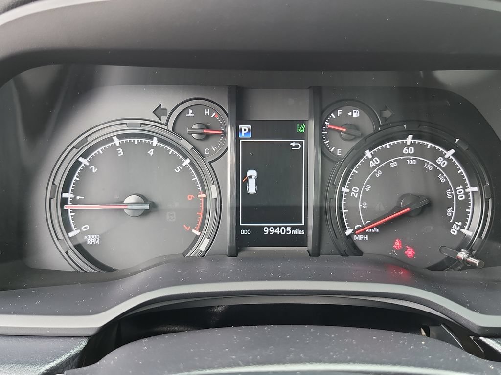 Used 2020 Toyota 4Runner SR5 RWD image 32
