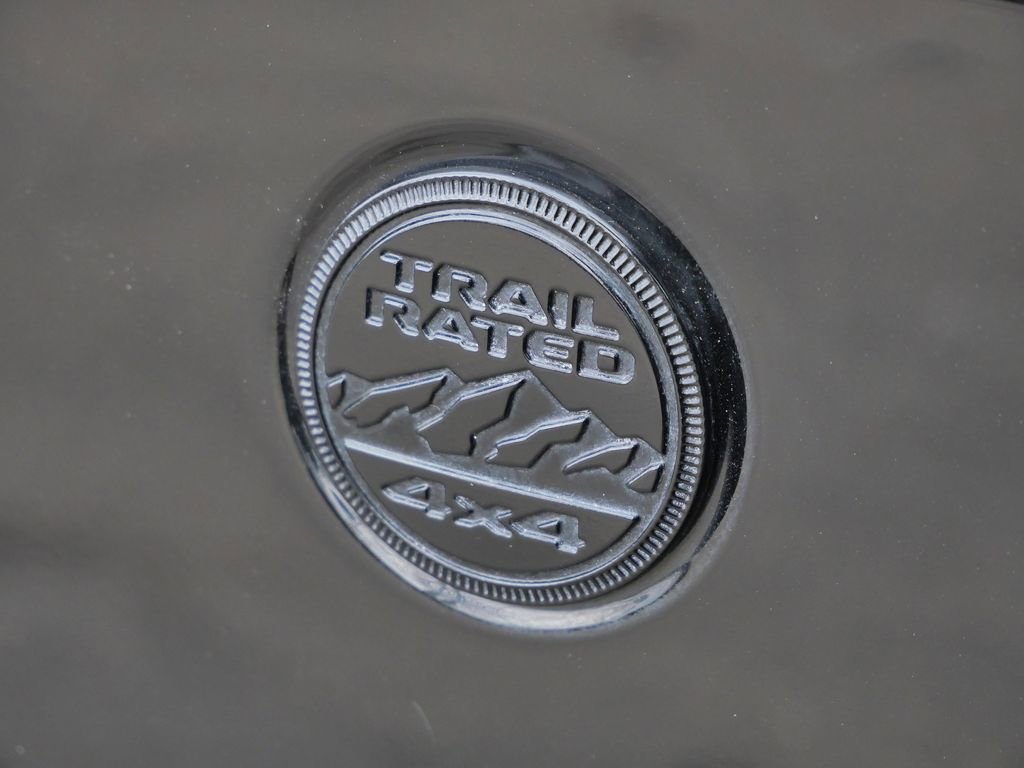 Used 2021 Jeep Gladiator Sport image 36