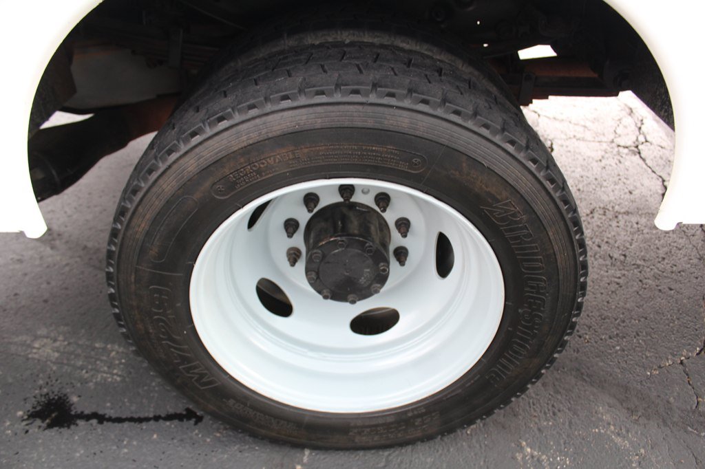 Used 2014 Ford F550 4x4 Regular Cab Super Duty image 24