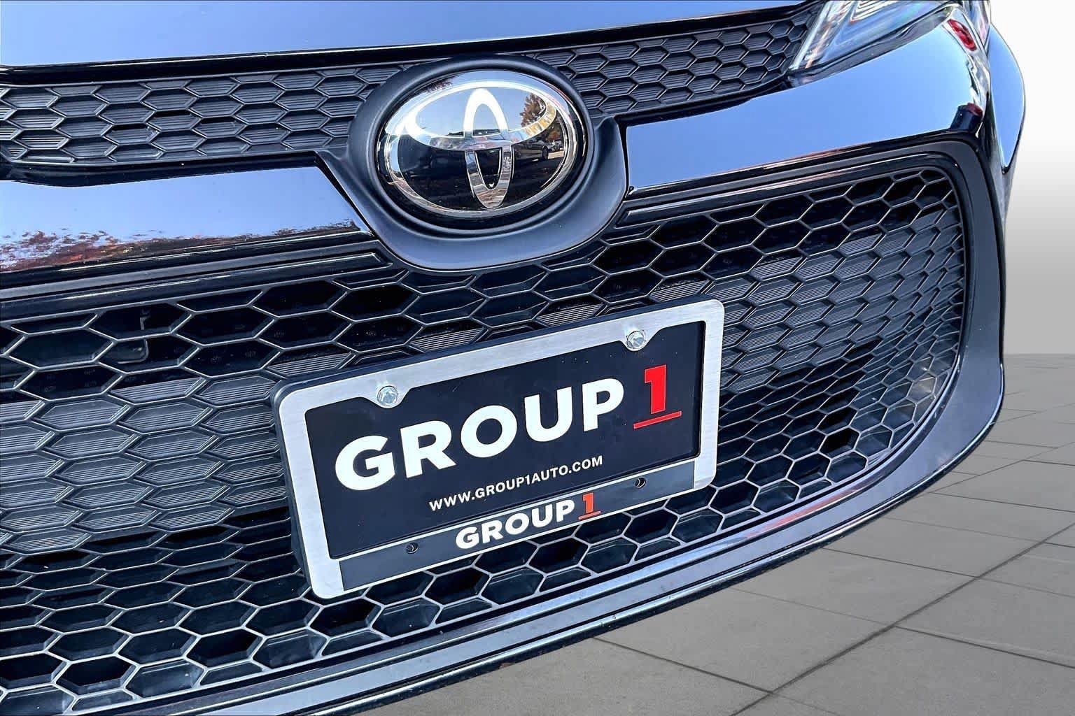 Used 2022 Toyota Corolla LE w/ Carpet Mat Package (TMS) FWD image 28