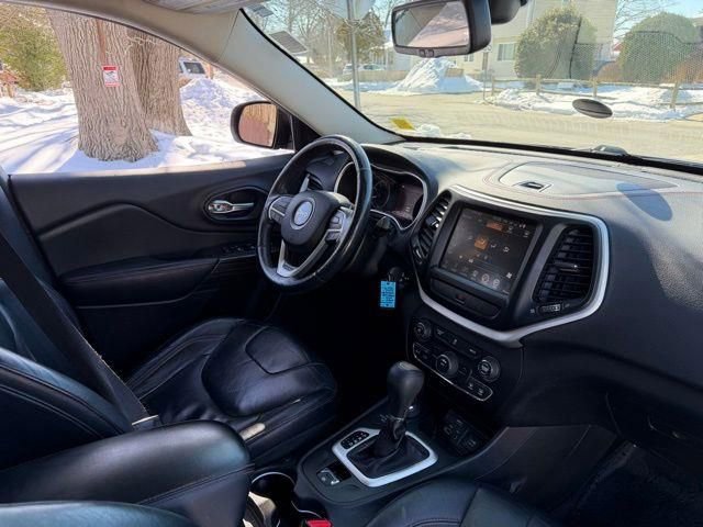 Used 2014 Jeep Cherokee Trailhawk w/ Leather Interior Group image 11