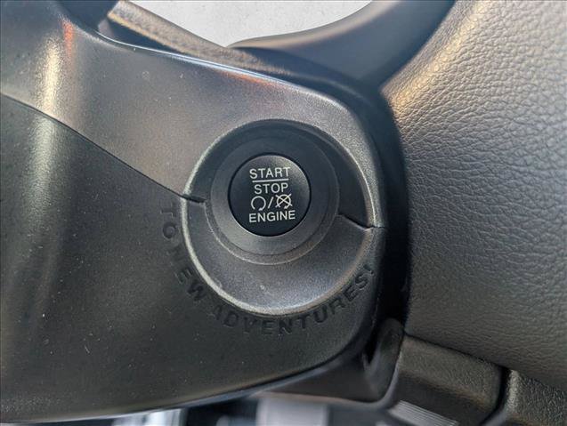 Used 2019 Jeep Renegade Limited w/ UConnect 8.4 Nav Group AWD/4WD image 24