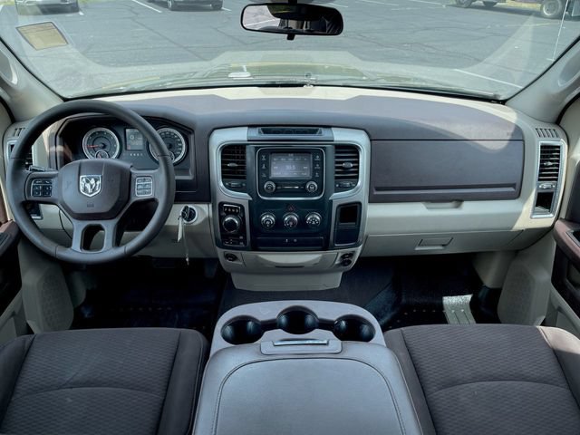 Used 2017 RAM 1500 Classic SLT AWD/4WD image 18