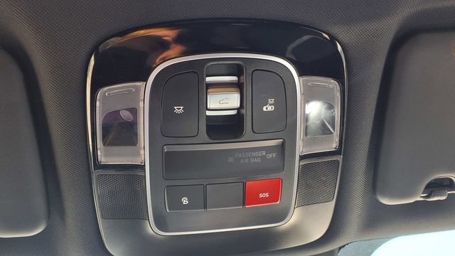 Used 2022 Hyundai Santa Cruz SEL Premium image 26