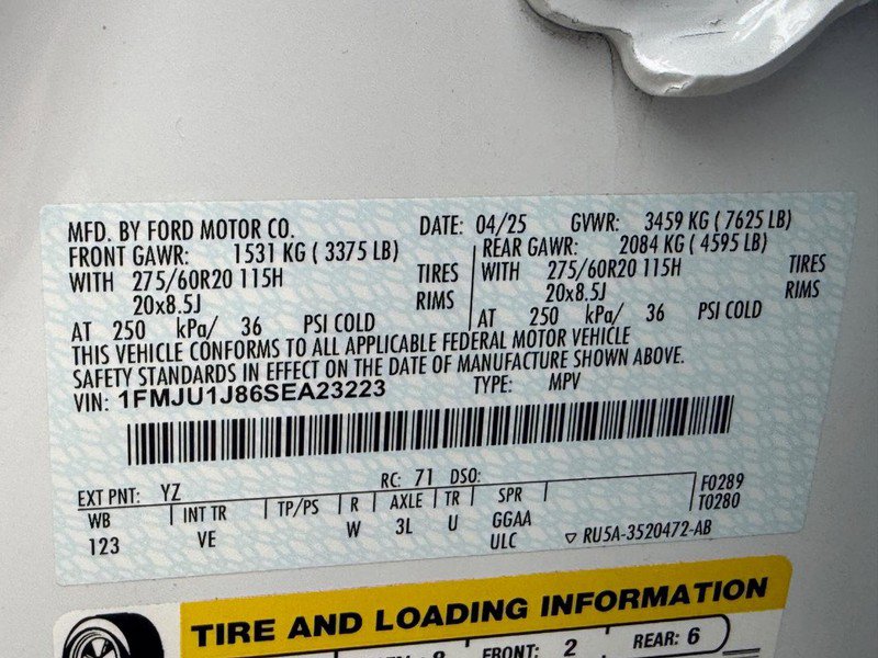 Used 2025 Ford Expedition Active AWD/4WD image 27