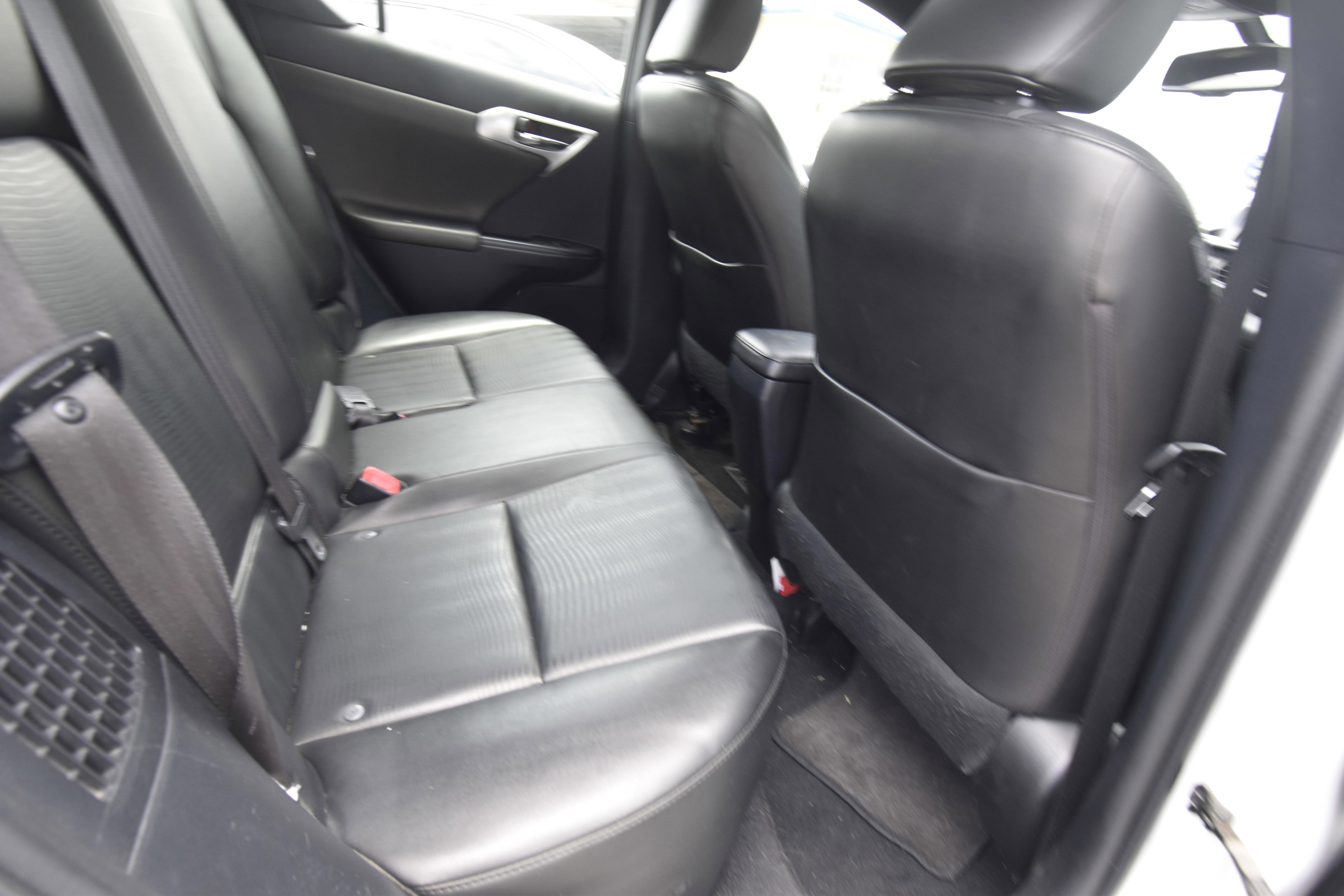 Used 2012 Lexus CT 200h image 15