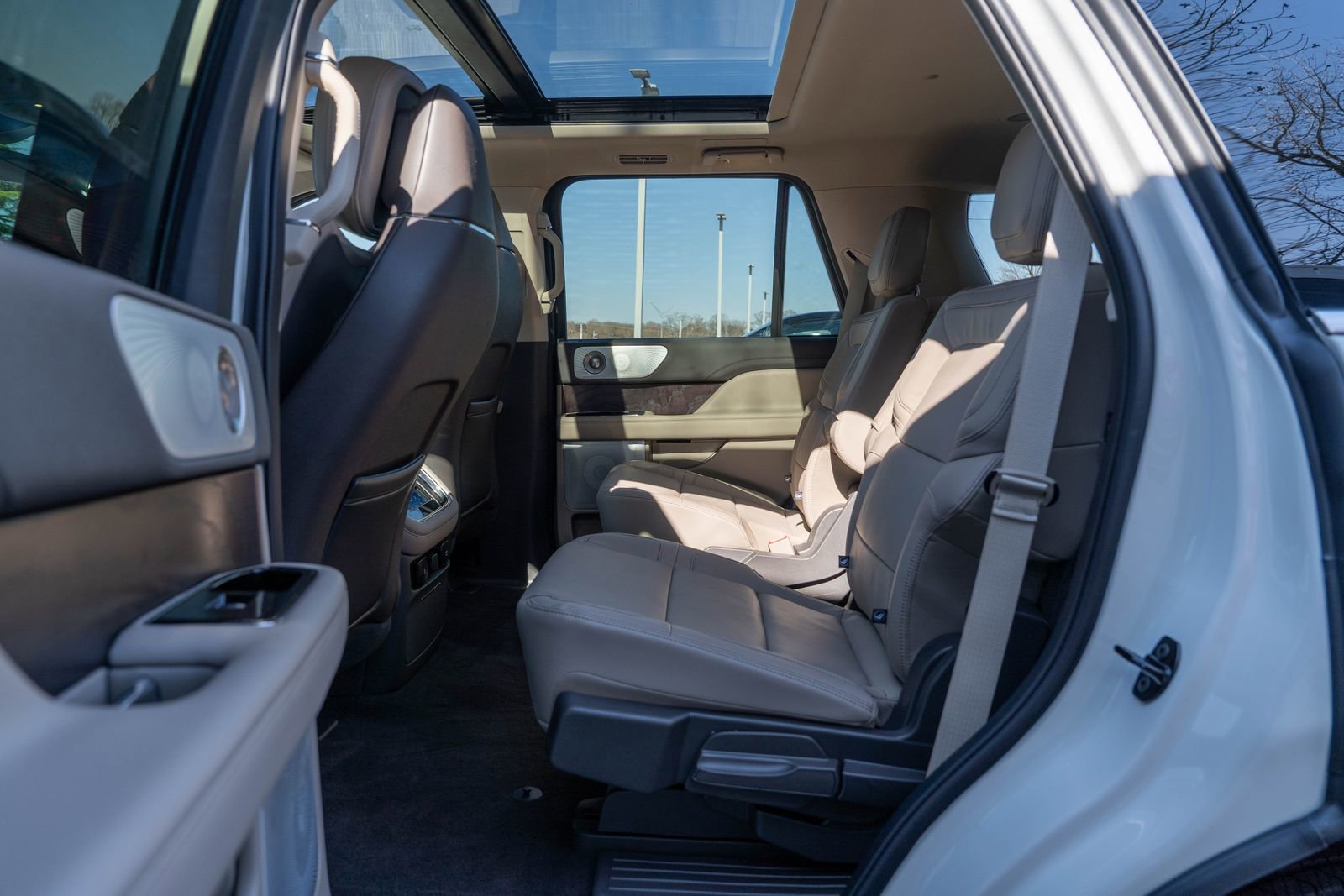 Used 2024 Lincoln Navigator Reserve image 27