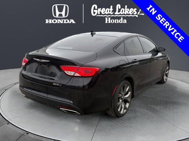 Used 2016 Chrysler 200 S w/ Navigation & Sound Group I FWD image 4