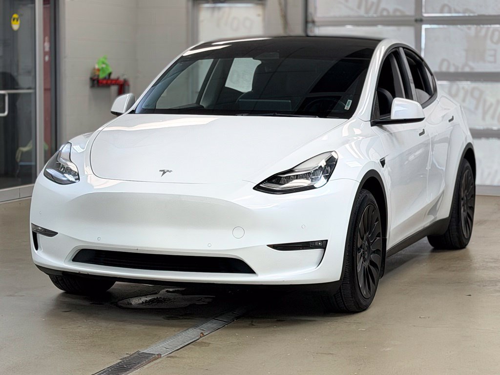 Used 2022 Tesla Model Y Long Range AWD/4WD image 3