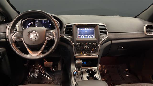 Used 2019 Jeep Grand Cherokee Laredo image 11