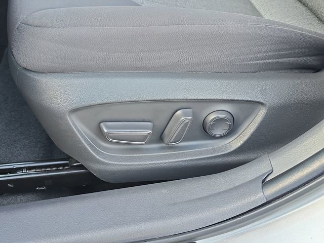 Used 2021 Toyota Camry LE FWD image 20