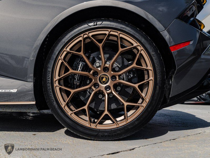 Used 2024 Lamborghini Huracan Tecnica image 32