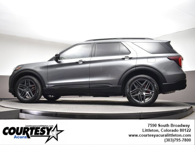 Used 2025 Ford Explorer ST-Line w/ Premium Package image 42