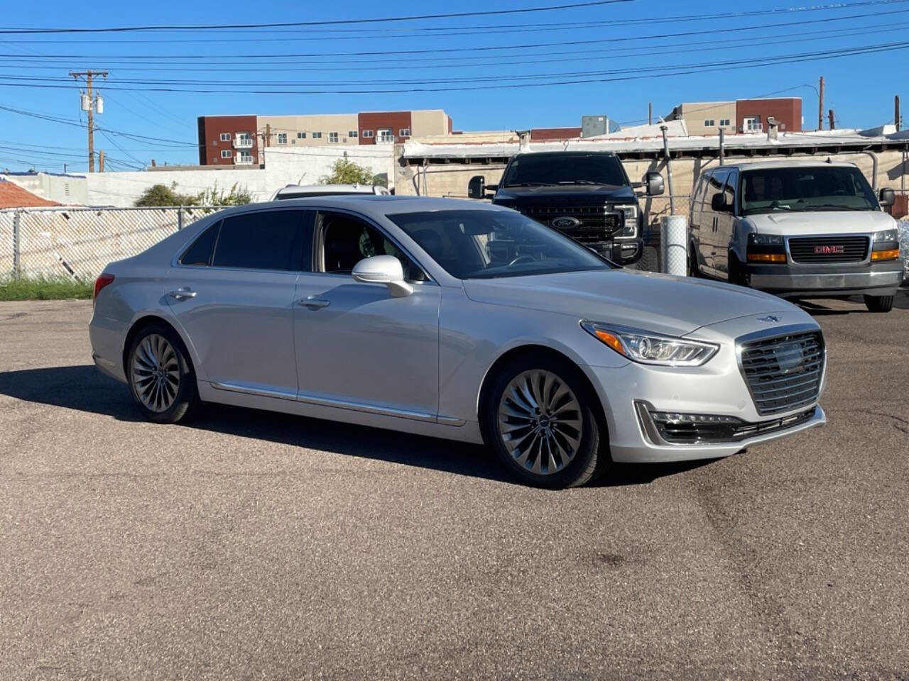 Used 2017 Genesis G90 3.3T Premium image 1