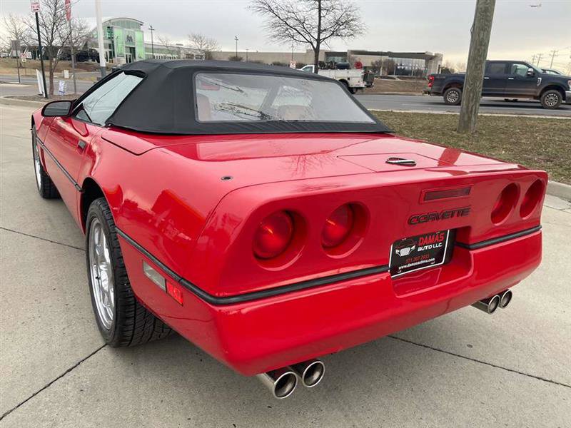 Used 1990 Chevrolet Corvette Convertible RWD image 19