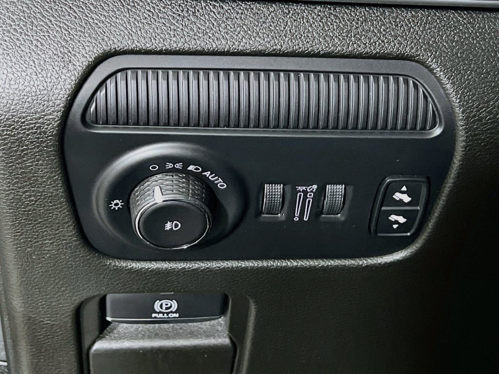 Used 2023 Jeep Wagoneer Series II AWD/4WD image 20