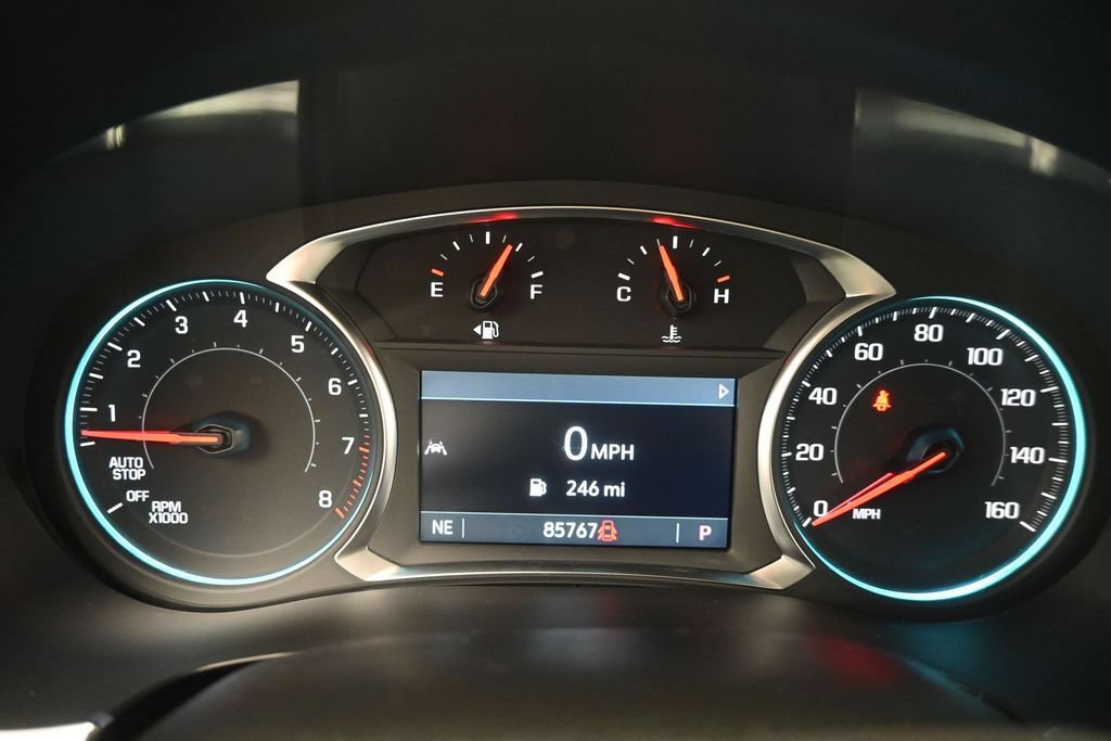 Used 2023 Chevrolet Traverse LT FWD image 19