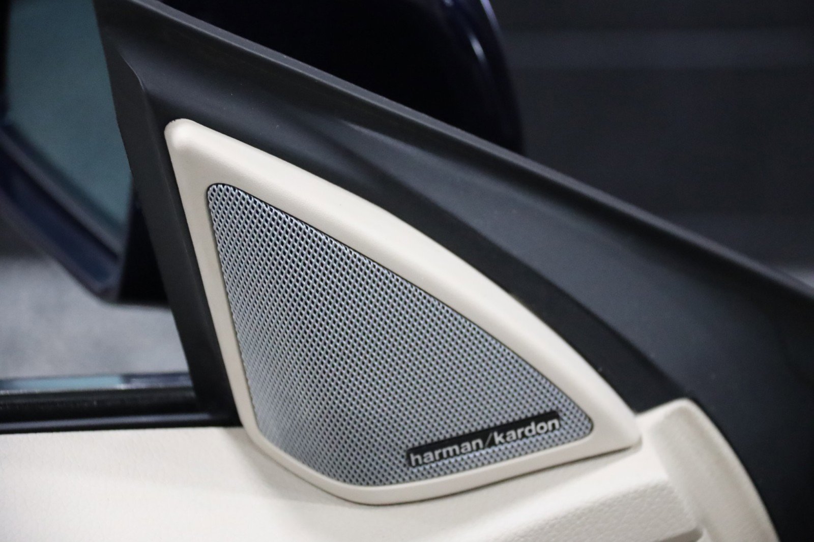 Used 2015 Mercedes-Benz E 400 Cabriolet w/ Premium 1 Package image 59