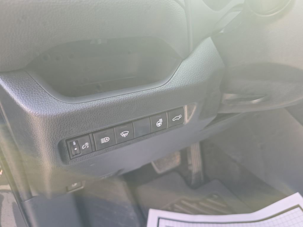 Used 2019 Toyota RAV4 XSE image 15