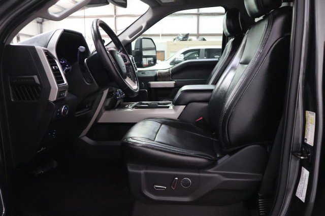 Used 2018 Ford F250 Lariat w/ Lariat Ultimate Package AWD/4WD image 6