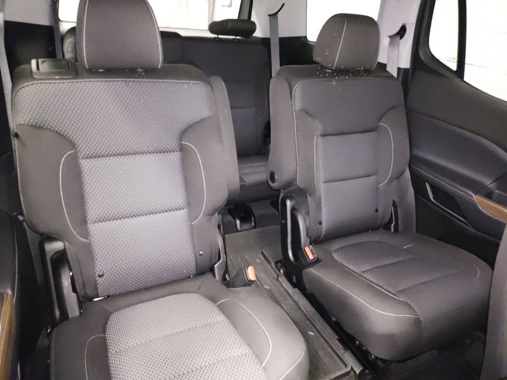 Used 2020 GMC Acadia SLE w/ Driver Convenience Package FWD image 11