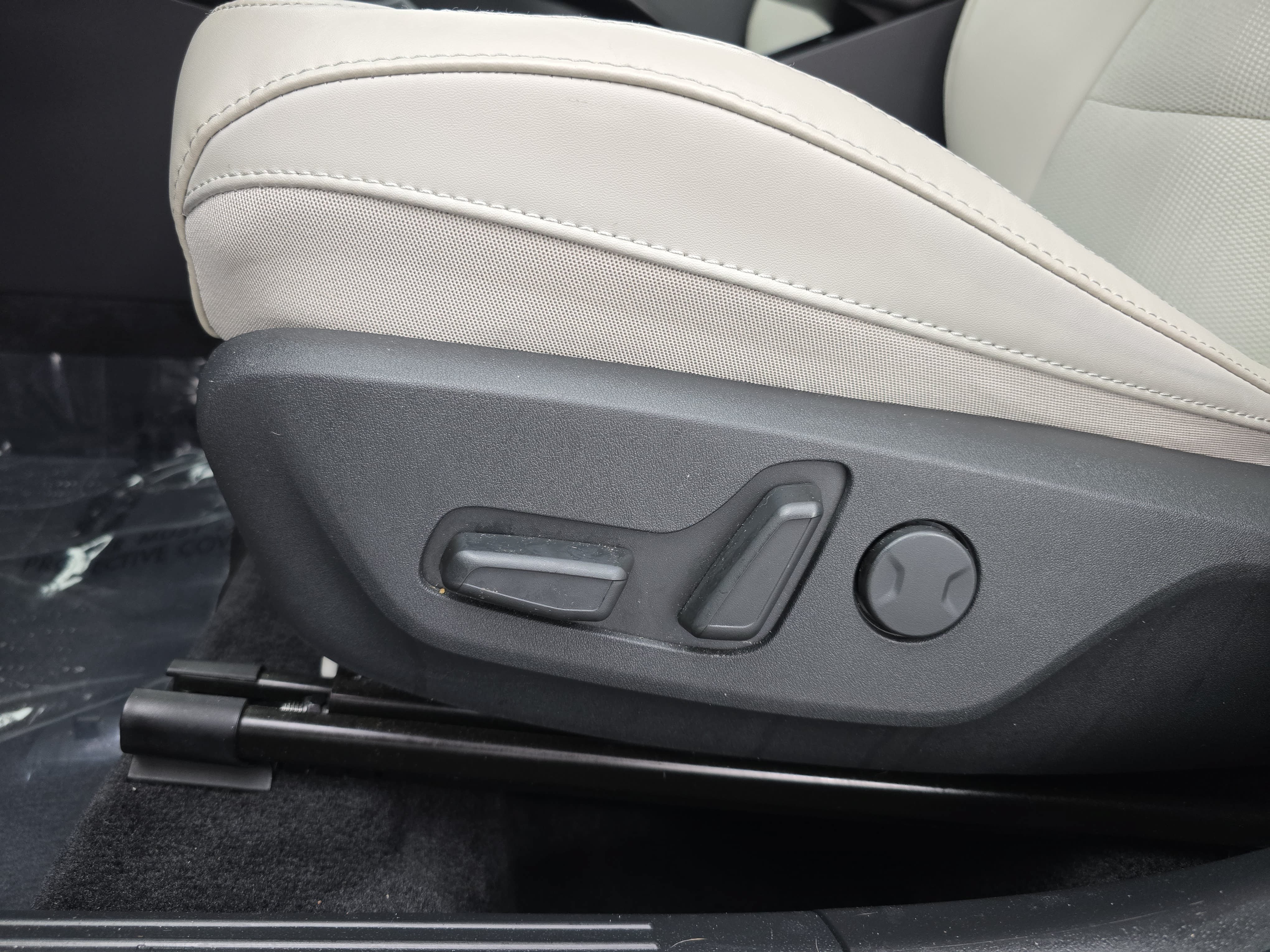 Used 2023 Kia Niro EX FWD image 28
