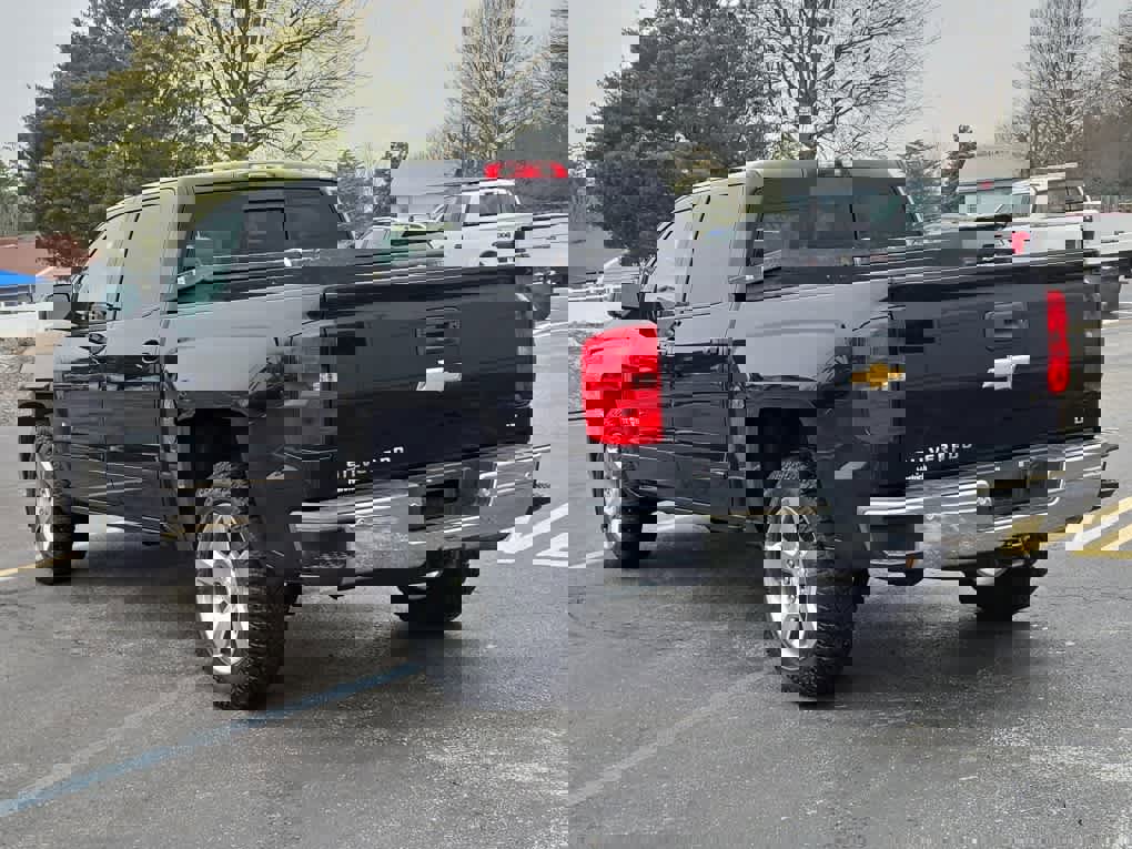 Used 2018 Chevrolet Silverado 1500 LT w/ Texas Edition image 4