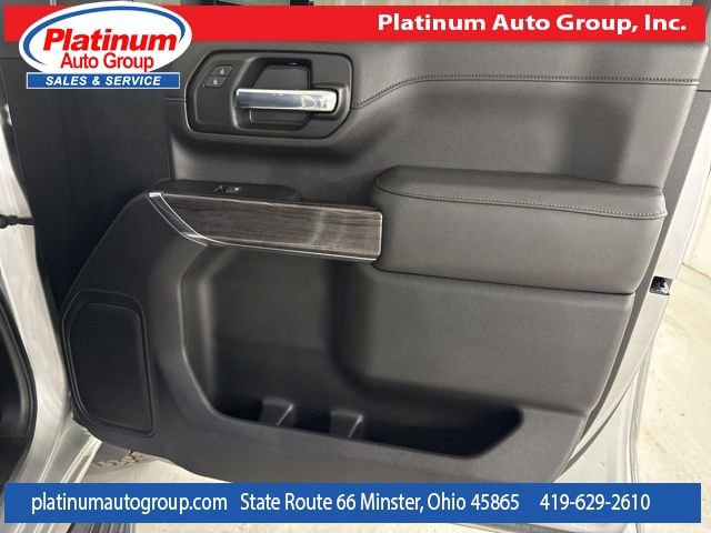 Used 2023 Chevrolet Silverado 3500 LTZ AWD/4WD image 40