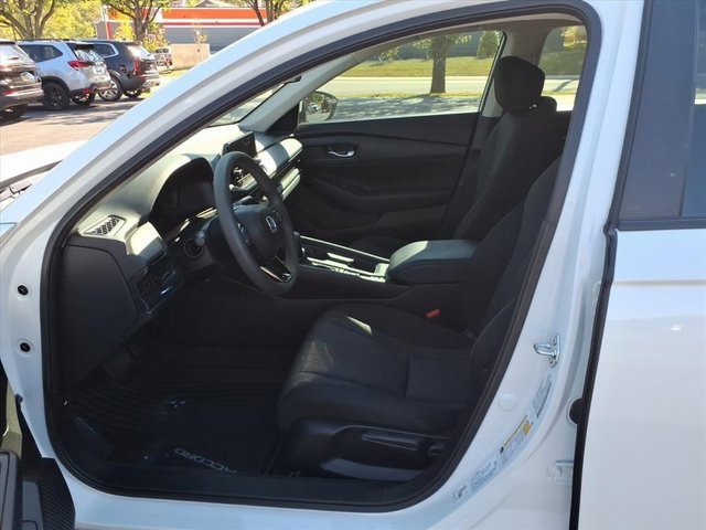Used 2023 Honda Accord LX image 4