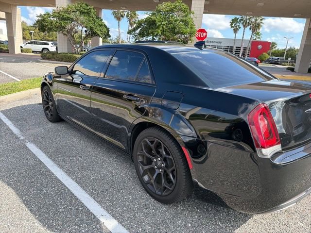 Used 2019 Chrysler 300 Touring w/ Sport Appearance Package image 6