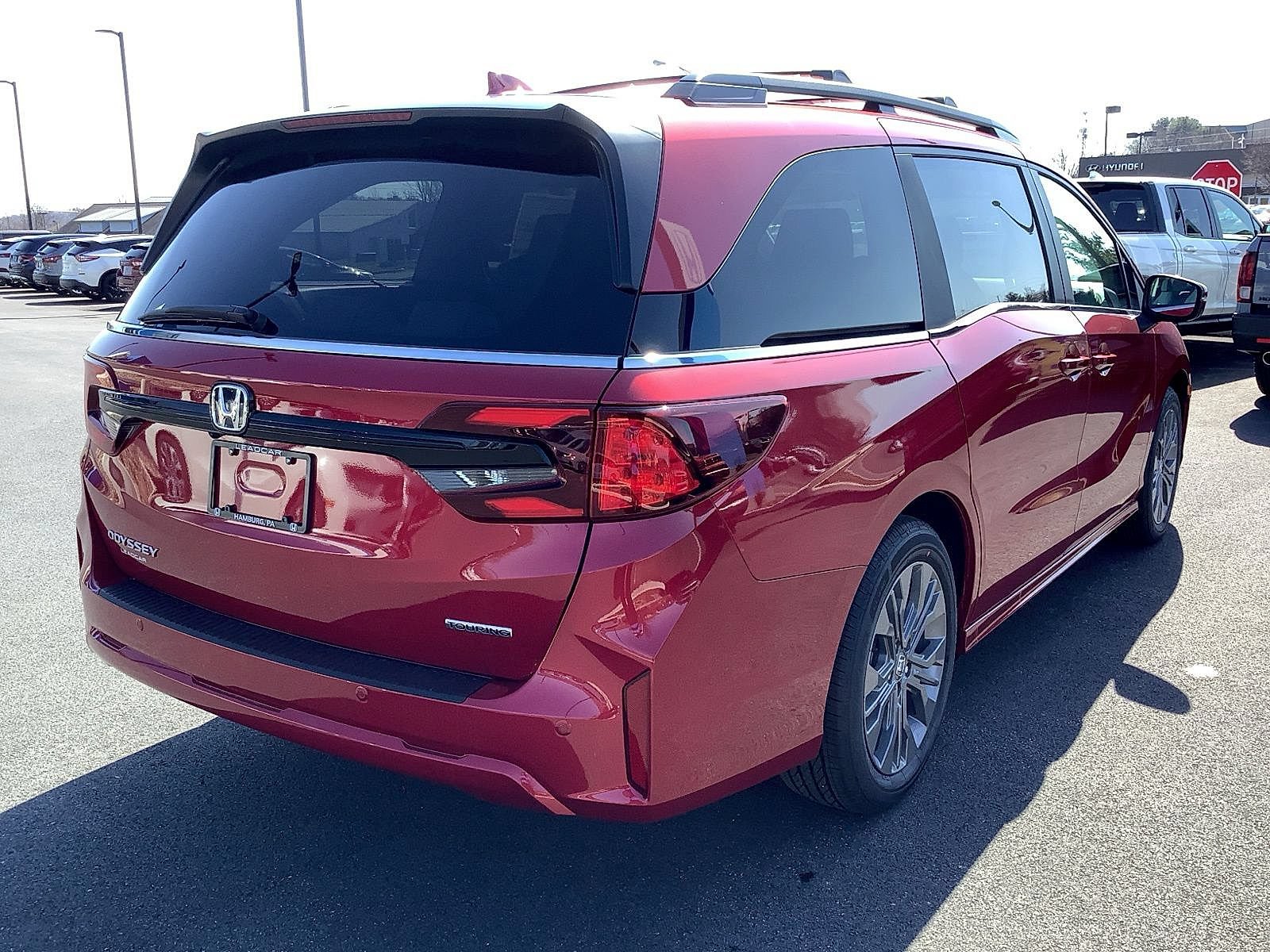 New 2026 Honda Odyssey Touring image 6