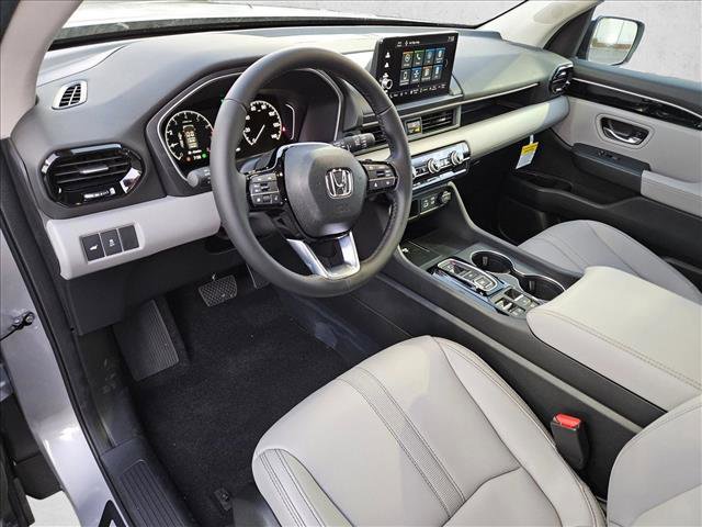New 2025 Honda Pilot EX-L image 3