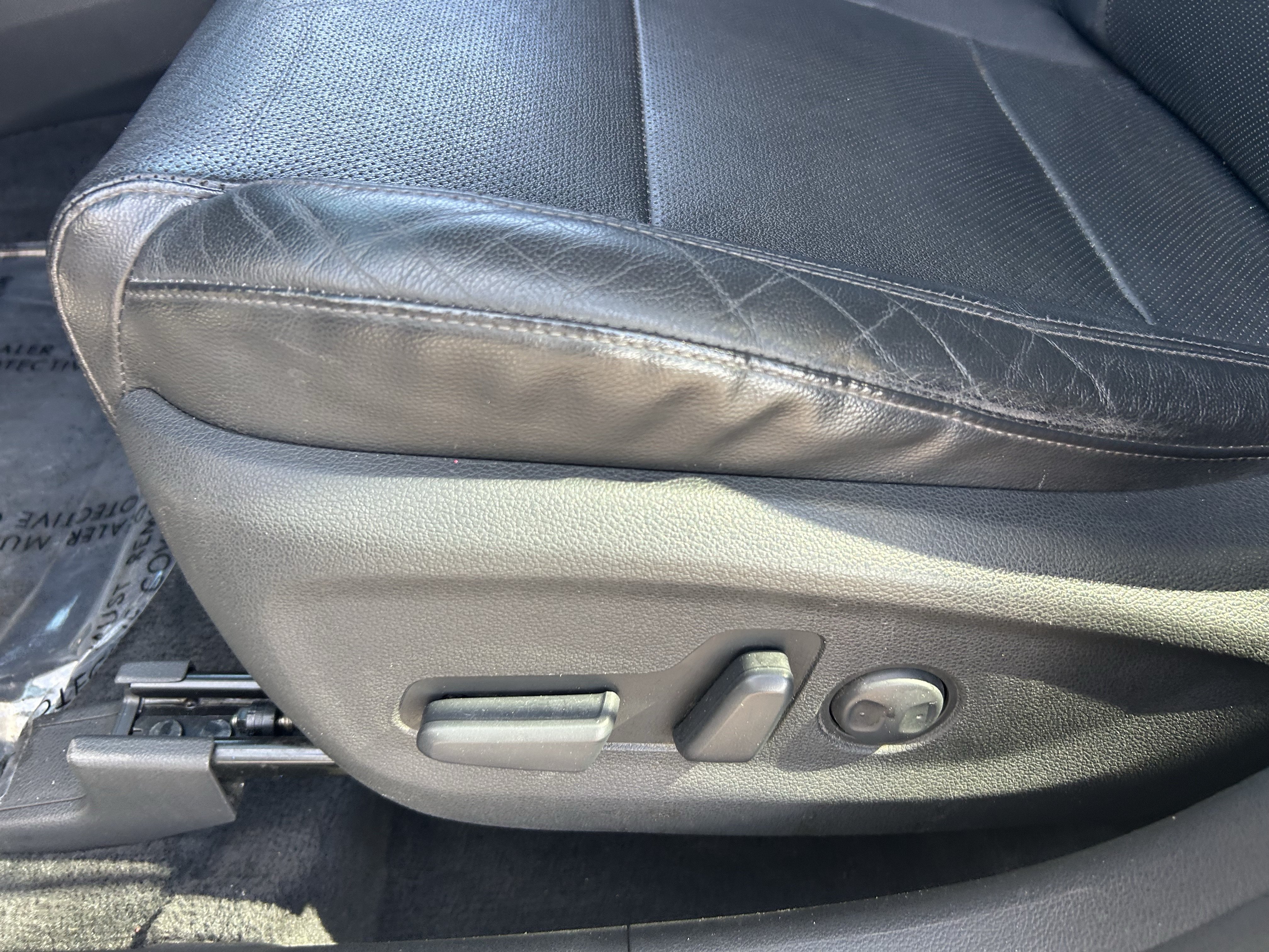 Used 2019 Hyundai Tucson Ultimate w/ Cargo Package FWD image 29
