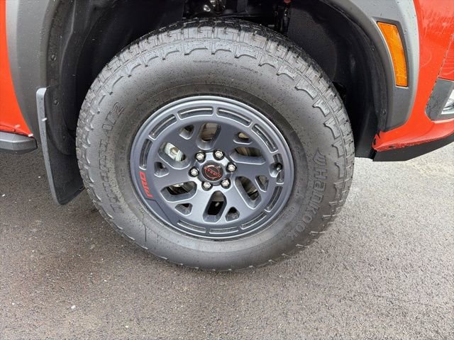Used 2025 Nissan Frontier PRO-4X w/ Interior Protection Package image 3
