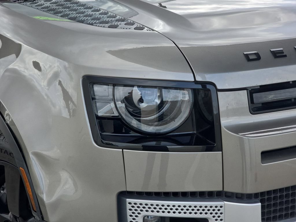 Certified 2024 Land Rover Defender 130 S AWD/4WD image 33