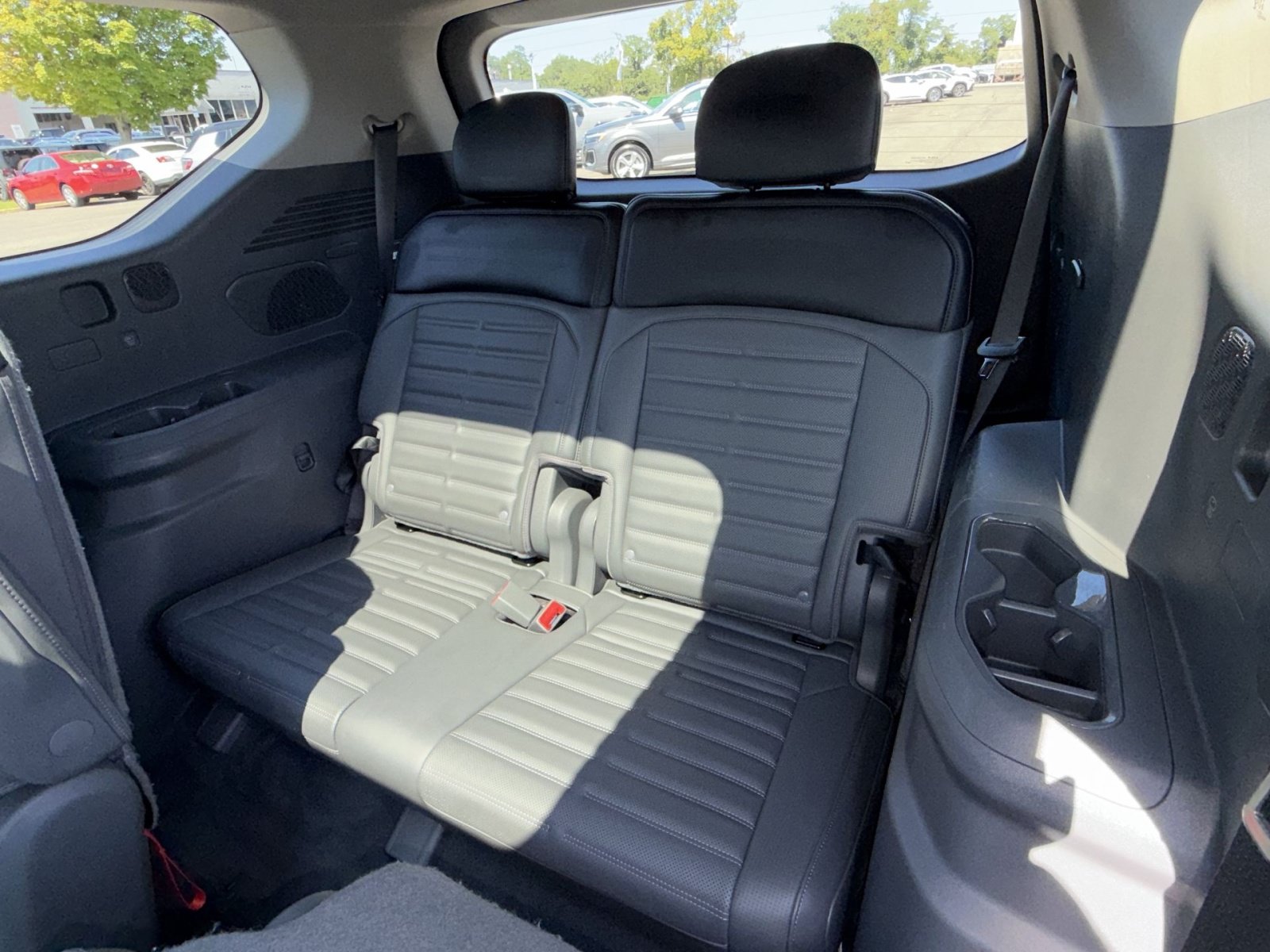 Used 2024 Kia EV9 Land AWD/4WD image 26