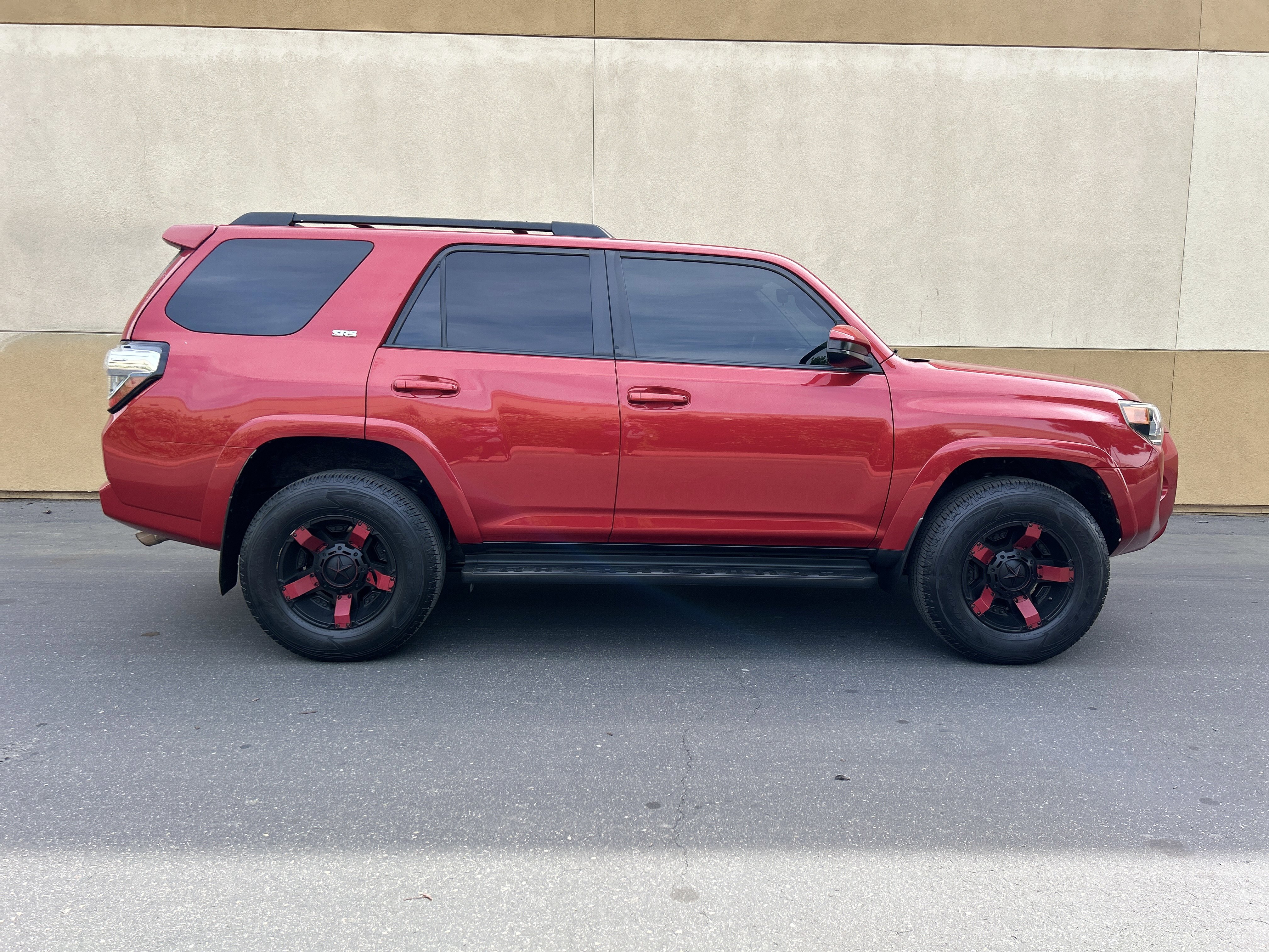 Used 2015 Toyota 4Runner SR5 image 7
