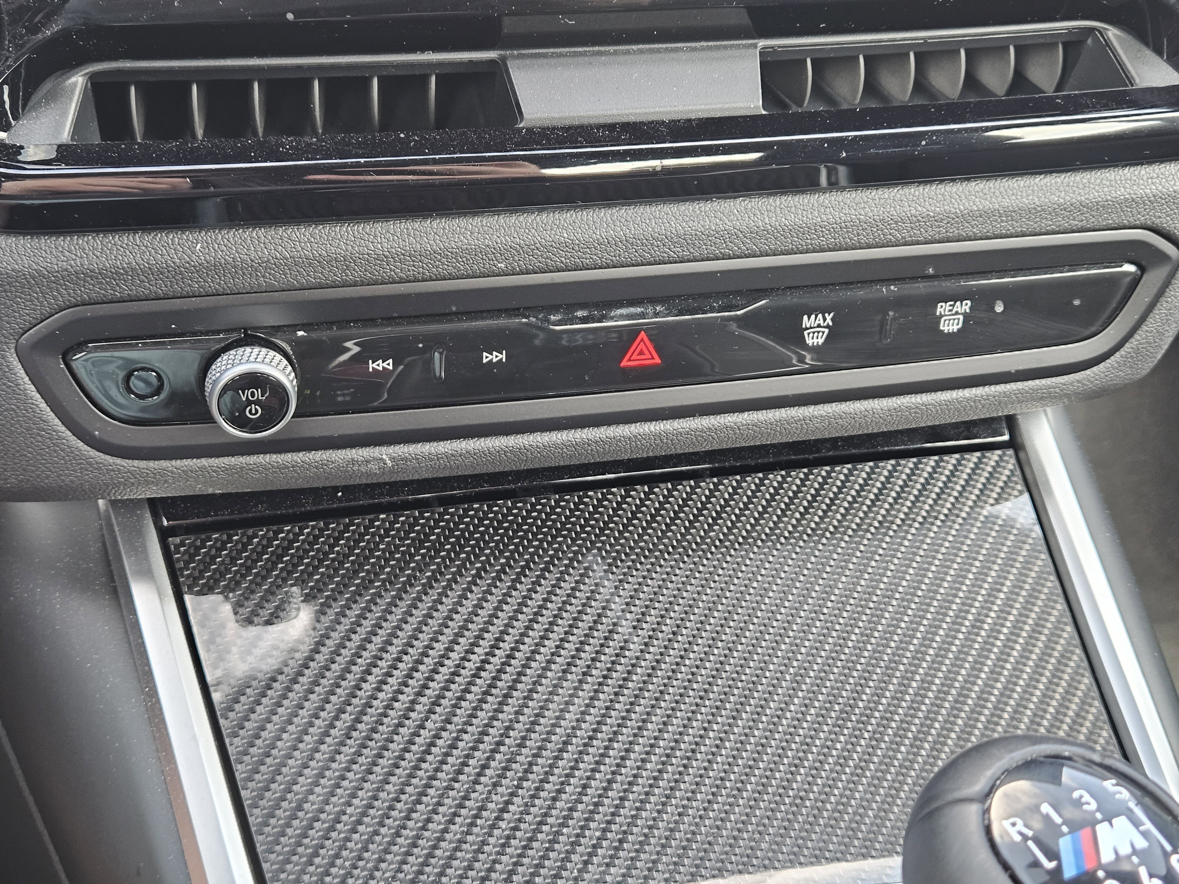 Used 2025 BMW M2 w/ Lighting Package image 21